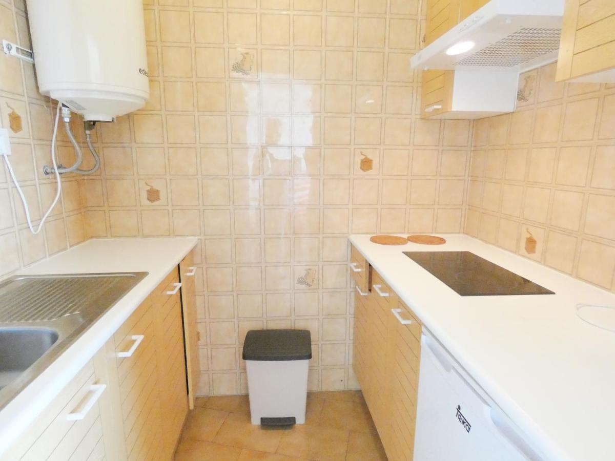 Bora 6-C Apartment Roses Bagian luar foto